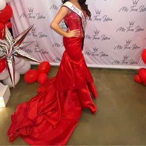Red Pageant/Prom Dress